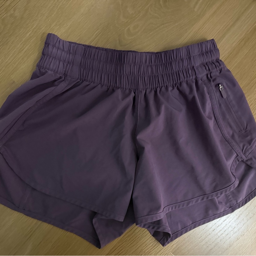 Women’a Lululemon Shorts